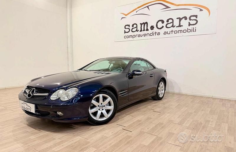 Usata Mercedes SL500 306 CV (225 kW) 2002 Blu Cabrio