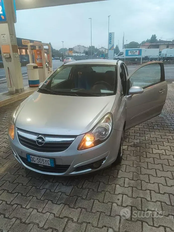 Usata Opel Corsa 2007 Grigio Utilitaria