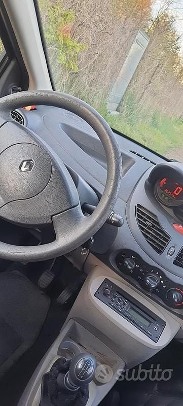 Usata Renault Twingo 58 CV (42 kW) 2009 Utilitaria