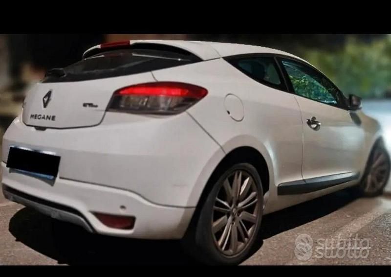 Usata Renault Mégane Coupé 110 CV (80 kW) 2012 Bianco Coupé