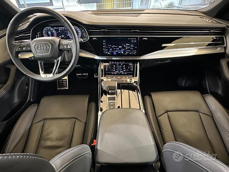 Usata Audi Q8 S-Line 340 CV (250 kW) 2020 Grigio SUV