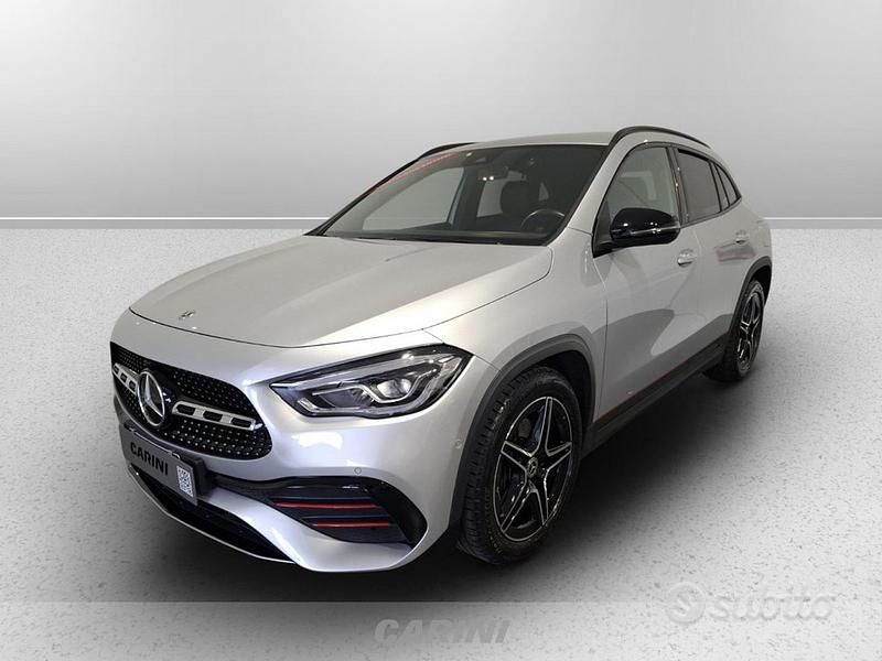 Usata Mercedes GLA200 150 CV (110 kW) 2021 Grigio SUV