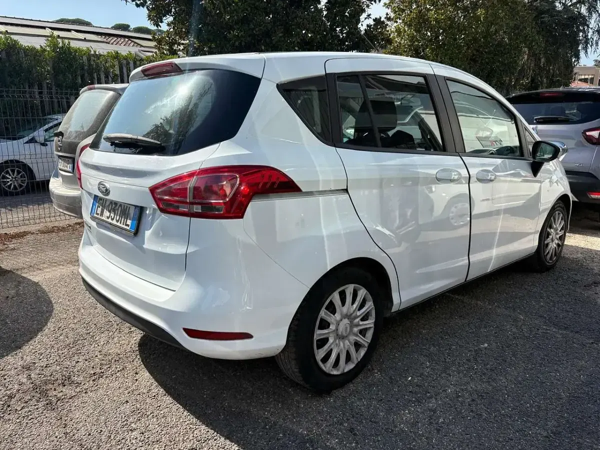 Usata Ford B-MAX 86 CV (63 kW) 2014 Bianco Monovolume