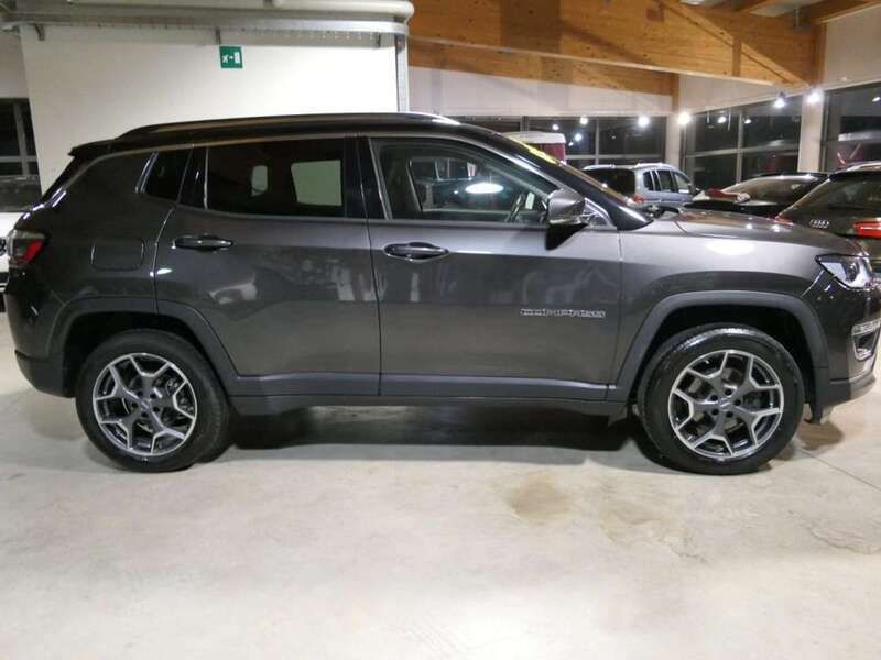 Usata Jeep Compass Limited 170 CV (125 kW) 2017 Grigio SUV