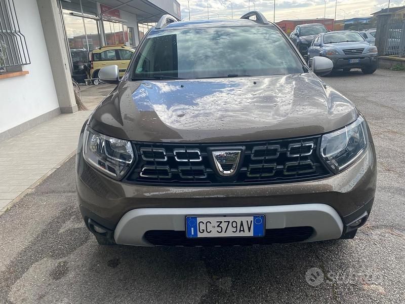 Usata Dacia Duster Prestige 100 CV (73 kW) 2020 Marrone SUV