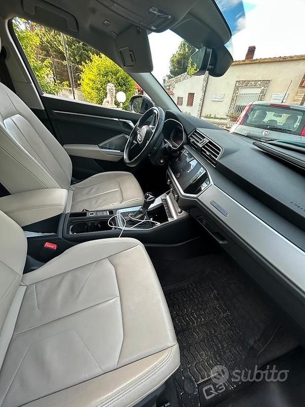 Usata Audi Q3 Sportback 140 CV (102 kW) 2020 Grigio SUV