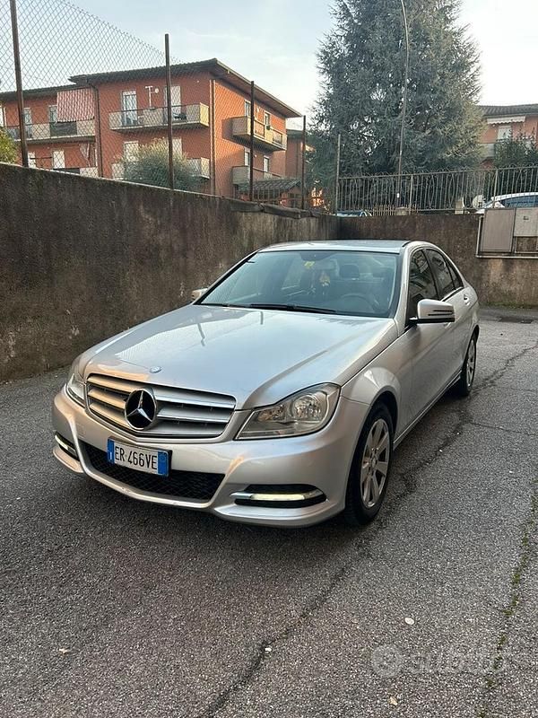 Usata Mercedes C180 120 CV (88 kW) 2013 Berlina