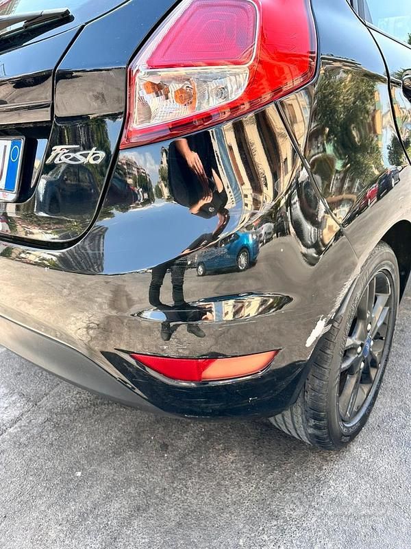 Usata Ford Fiesta 2016 Nero Berlina