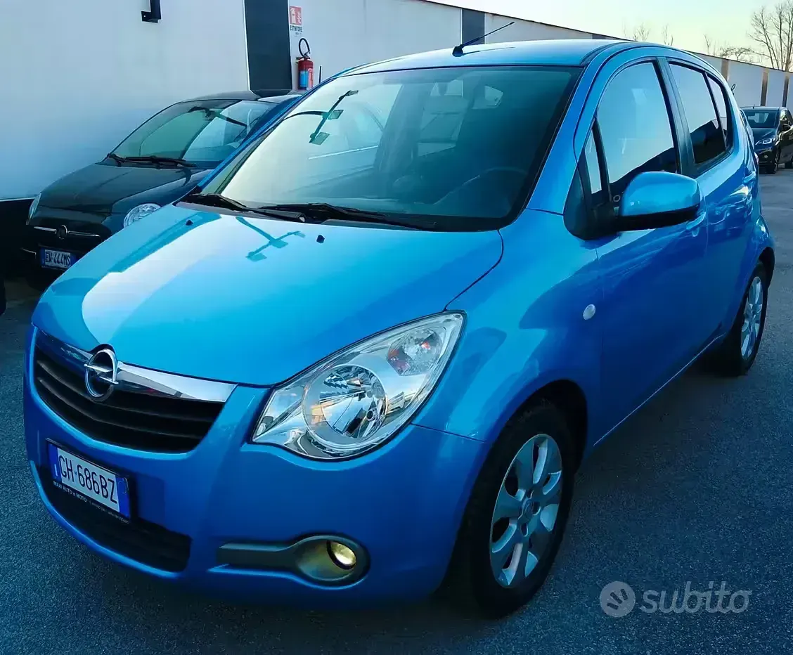 Usata Opel Agila 86 CV (63 kW) 2010 Blu Utilitaria