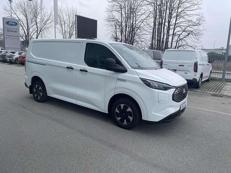 Nuova Ford E-Transit Trend 100 kW (136 CV) 2026 Frozen white Furgone