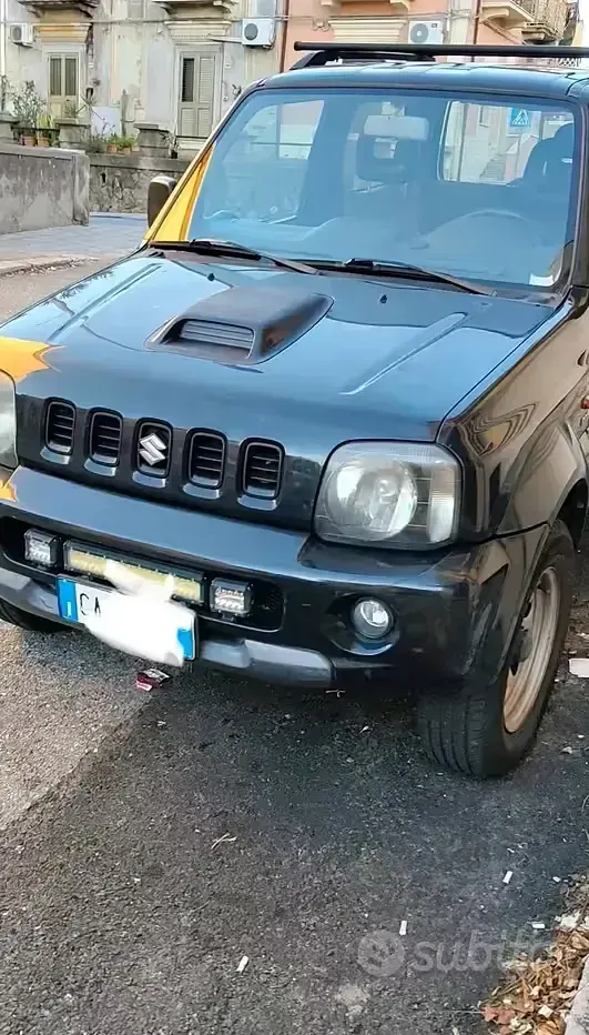 Usata Suzuki Jimny 65 CV (47 kW) 2007 Nero SUV