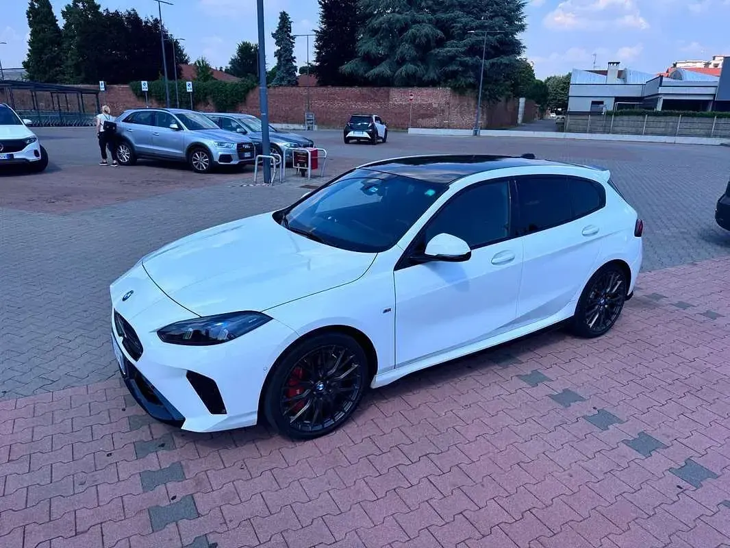 Usata BMW 118 M Sport 150 CV (110 kW) 2024 Bianco Utilitaria