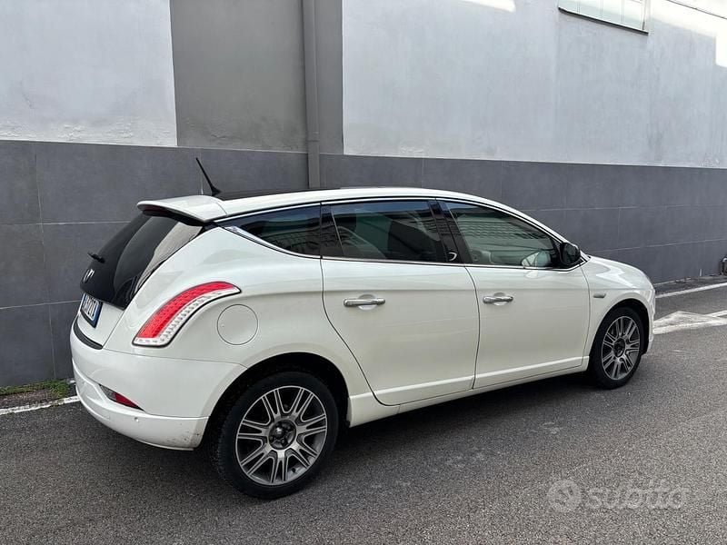 Usata Lancia Delta 2014 Utilitaria