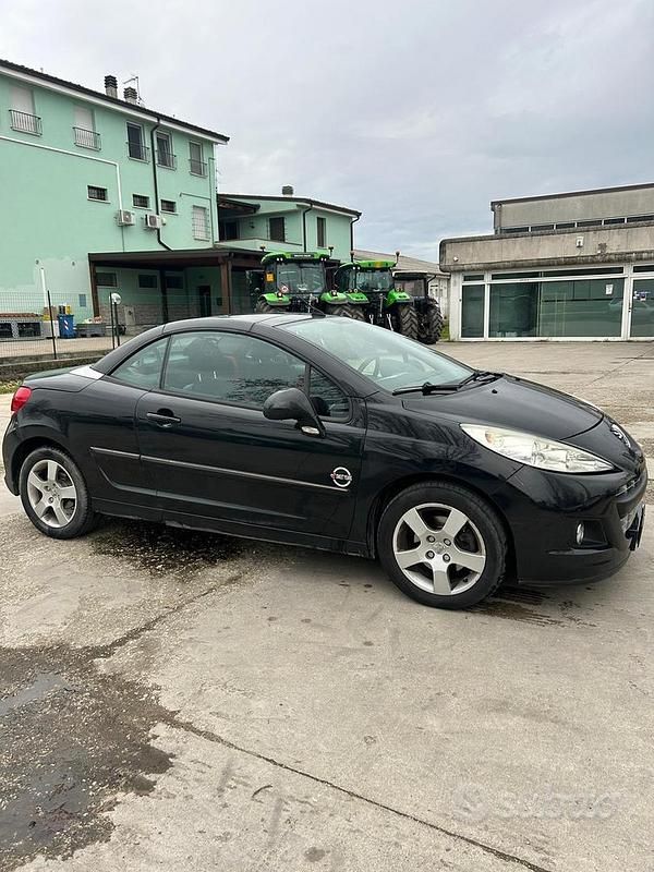 Usata Peugeot 207 CC 112 CV (82 kW) 2011 Nero Cabrio