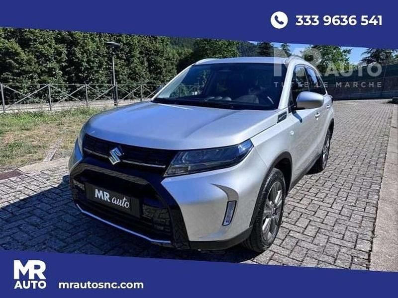 Argento Usata 2024 Suzuki Vitara Cool SUV | 21.500 € (Ottimo prezzo) - Immagine 1/4