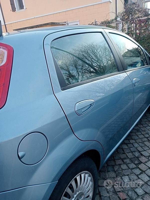 Usata Fiat Punto 2005 Blu Utilitaria