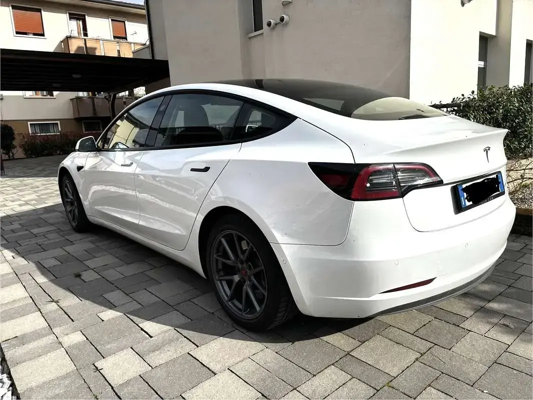 Usata Tesla Model 3 152 kW (208 CV) 2021 Berlina