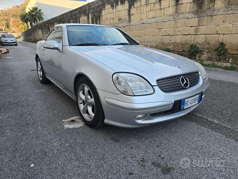 Usata Mercedes SLK200 197 CV (144 kW) 2002 Grigio Cabrio