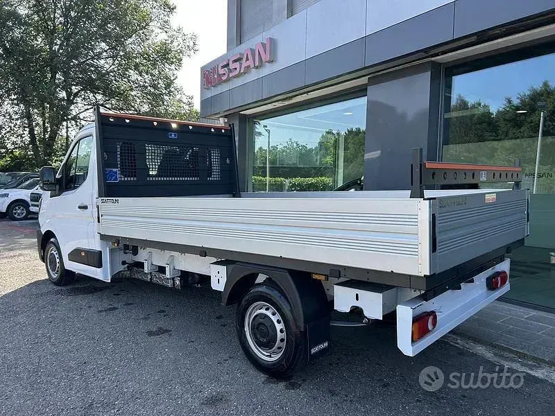 Nuova Renault Master 131 CV (96 kW) 2026 Bianco Monovolume