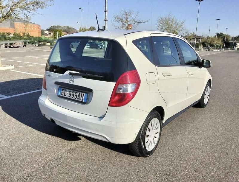 Usata Mercedes A160 95 CV (69 kW) 2012 Bianco Monovolume