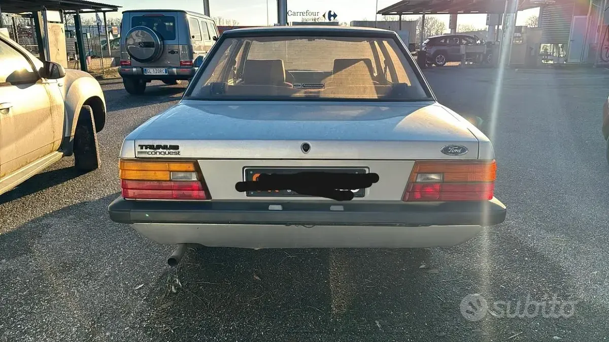 Usata Ford Taunus 63 CV (46 kW) 1982 Grigio Berlina