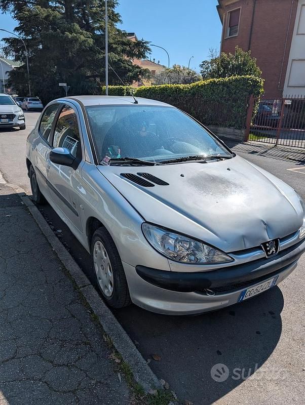 Usata Peugeot 206 60 CV (44 kW) 2004 Grigio Berlina