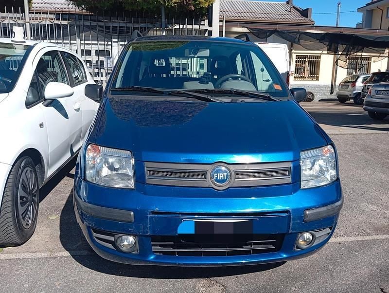 Usata Fiat Panda Emotion 60 CV (44 kW) 2006 Blu Utilitaria