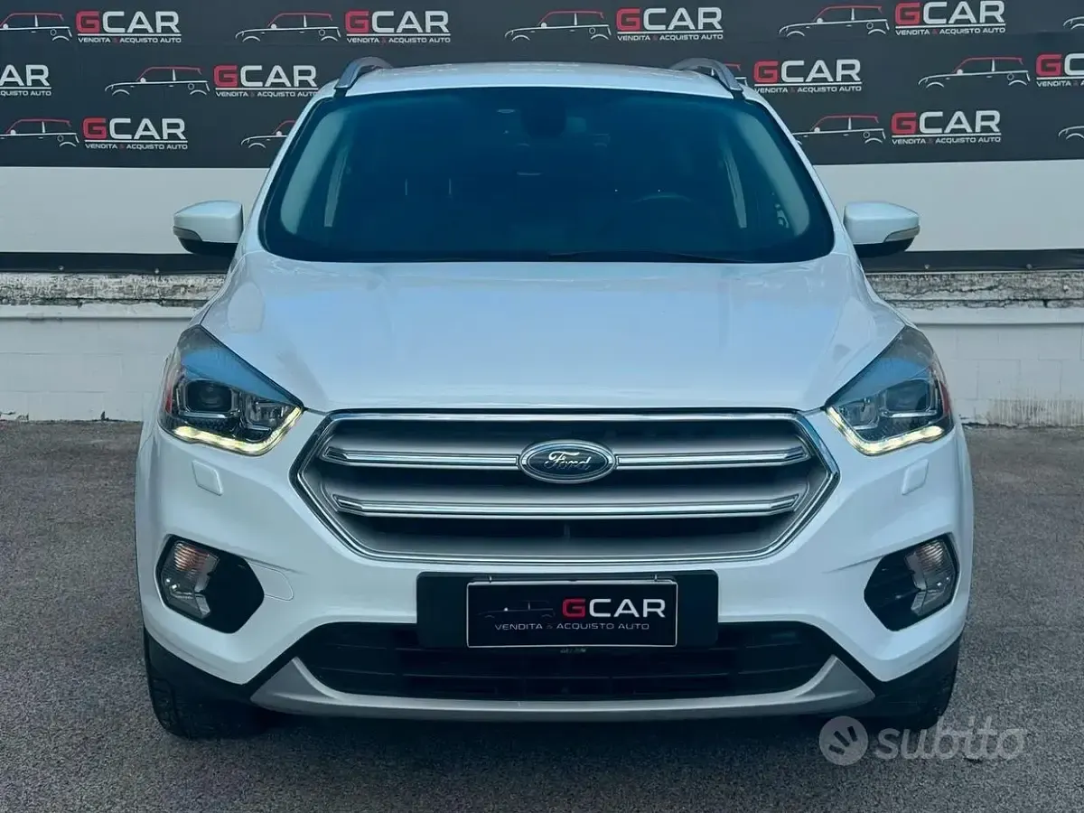 Usata Ford Kuga Vignale 150 CV (110 kW) 2017 Bianco SUV