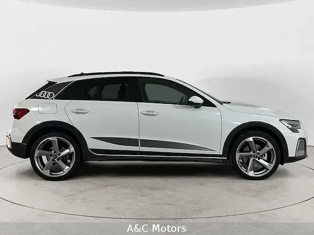 Usata Audi A3 Ambiente 150 CV (110 kW) 2025 Bianco Utilitaria