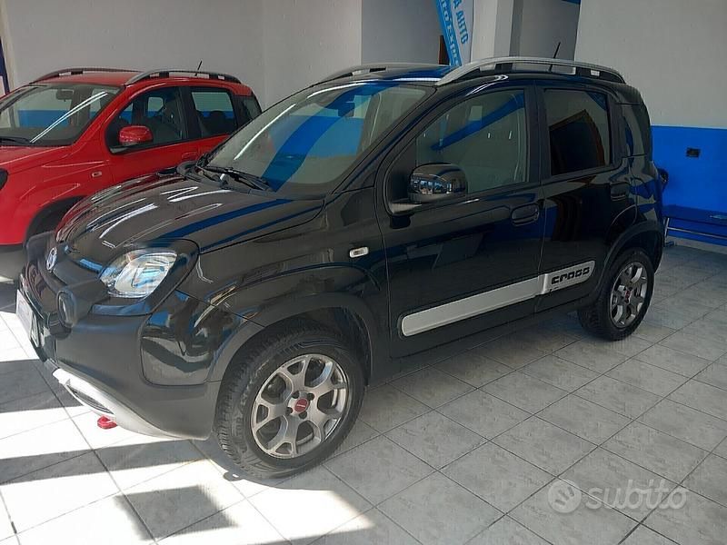Usata Fiat Panda Cross Cross 90 CV (66 kW) 2018 Nero Utilitaria