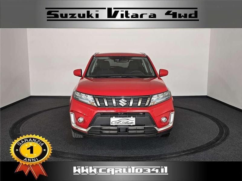Rosso Usata 2023 Suzuki Vitara Cool SUV | 22.000 € (Cara) - Immagine 1/4