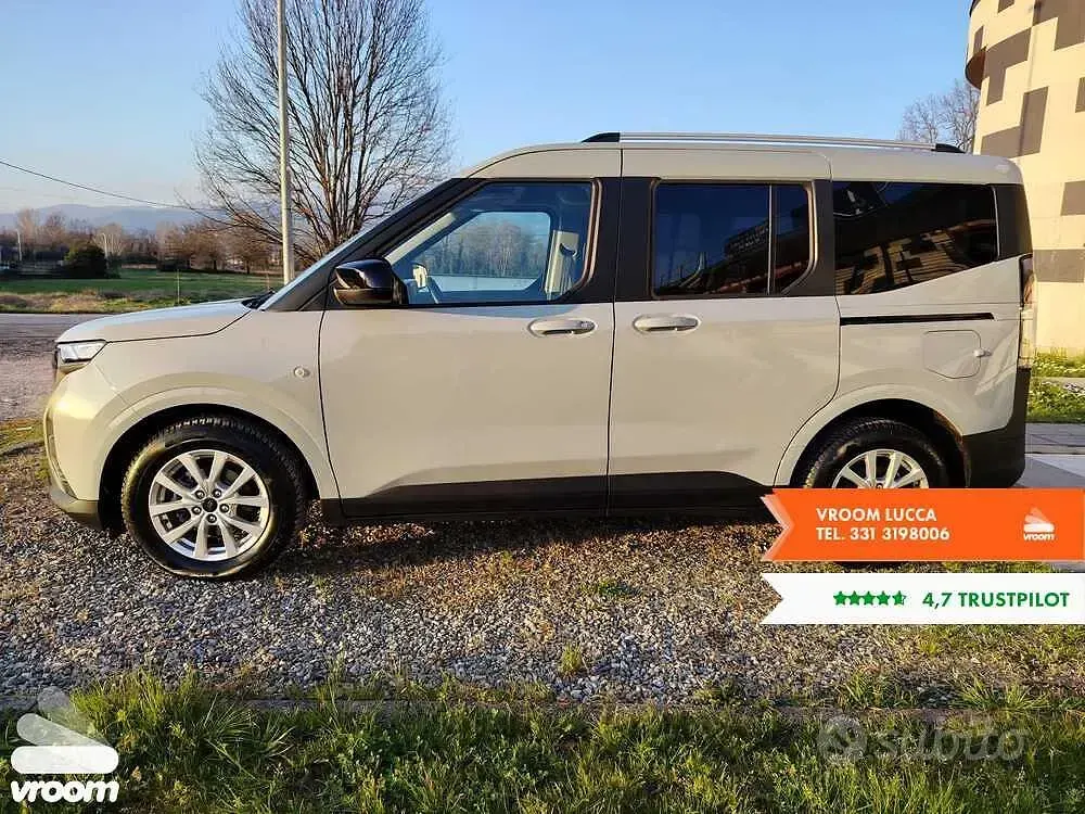 Käytetty Ford Tourneo Courier S 125 HP (91 kW) 2024 Tila-auto