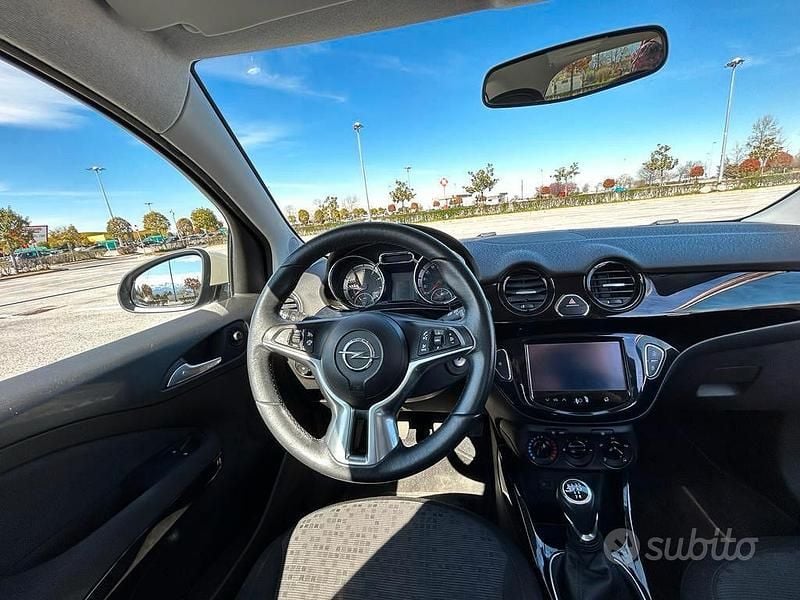 Usata Opel Adam 70 CV (51 kW) 2015 Blu Utilitaria