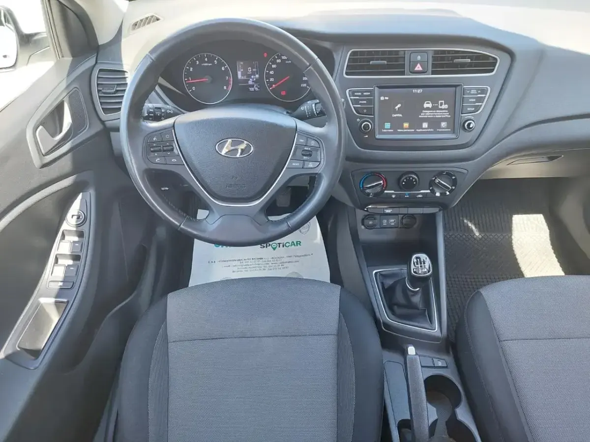Usata Hyundai i20 Edition 100 CV (73 kW) 2018 Bianco Utilitaria