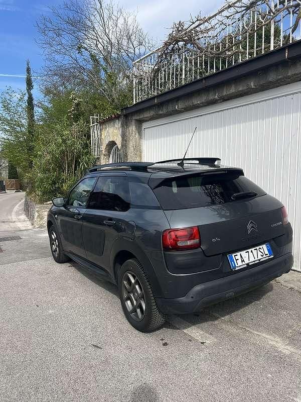Usata Citroën C4 Cactus Feel 100 CV (73 kW) 2014 Nero Utilitaria