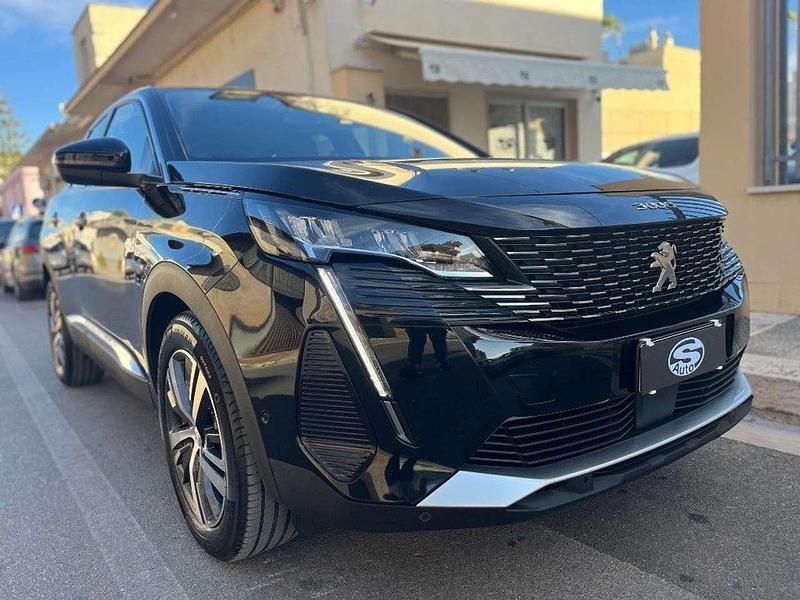Usata Peugeot 3008 Allure 131 CV (96 kW) 2022 Nero SUV