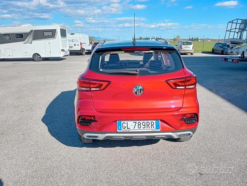 Usata MG ZS Luxury 106 CV (77 kW) 2023 Rosso SUV