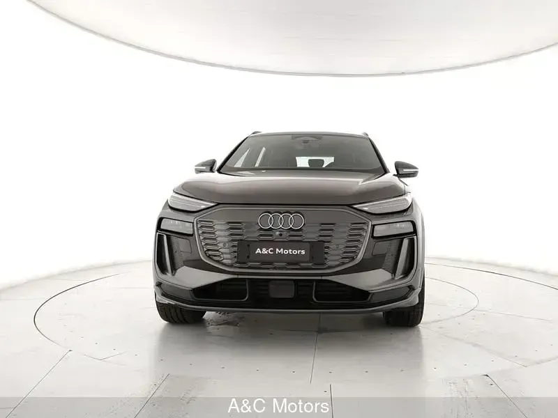 Nuova Audi Q6 e-tron S-Line 119 kW (163 CV) 2026 Grigio SUV