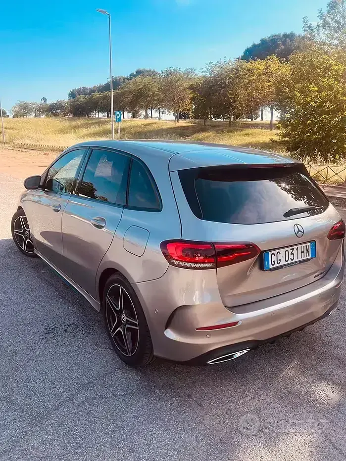 Usata Mercedes B180 AMG 2020 Grigio Utilitaria
