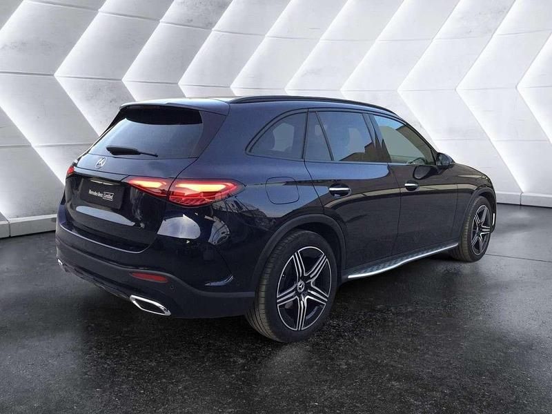 Usata Mercedes GLC300e AMG line 333 CV (244 kW) 2024 Blu/azzurro SUV