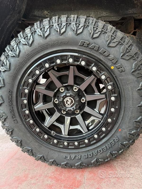 Usata Toyota HiLux 2008 Nero Pick-up