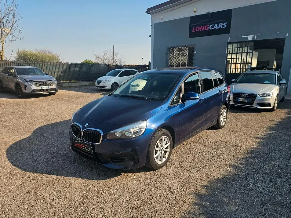 Usata BMW 216 Active Tourer Luxury Line 116 CV (85 kW) 2018 Blu Monovolume
