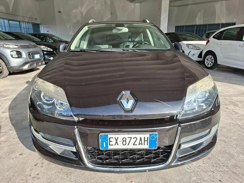 Usata Renault Laguna III 175 CV (128 kW) 2014 Nero Station wagon