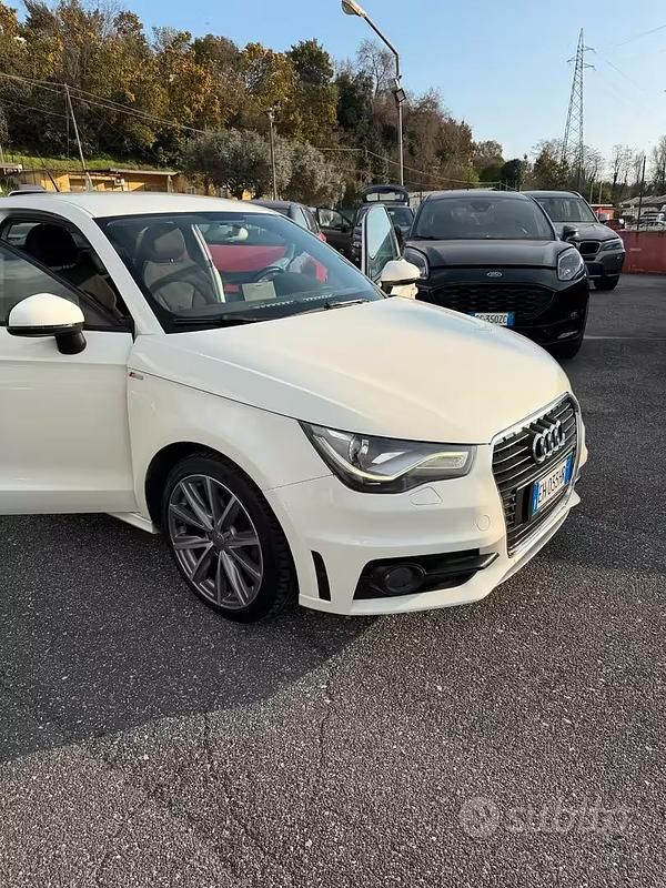 Usata Audi A1 Ambition 122 CV (89 kW) 2012 Bianco Utilitaria