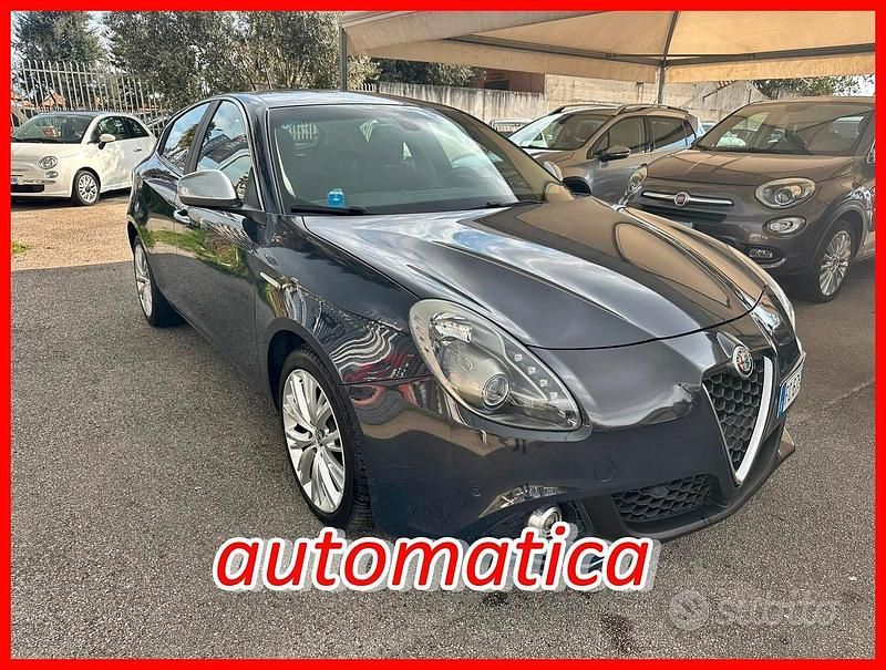 Usata Alfa Romeo Giulietta Distinctive 120 CV (88 kW) 2016 Blu Utilitaria