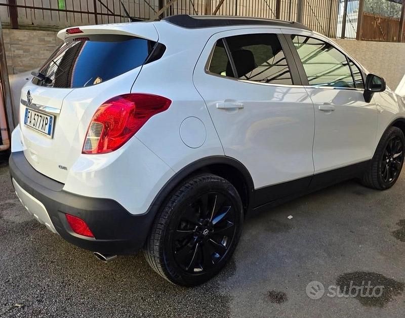Usata Opel Mokka 136 CV (100 kW) 2015 Bianco SUV