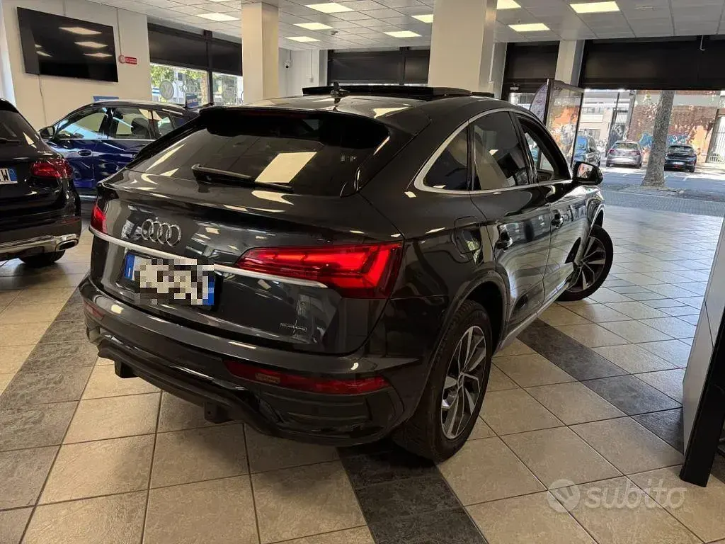 Usata Audi Q5 204 CV (150 kW) 2022 Grigio scuro SUV