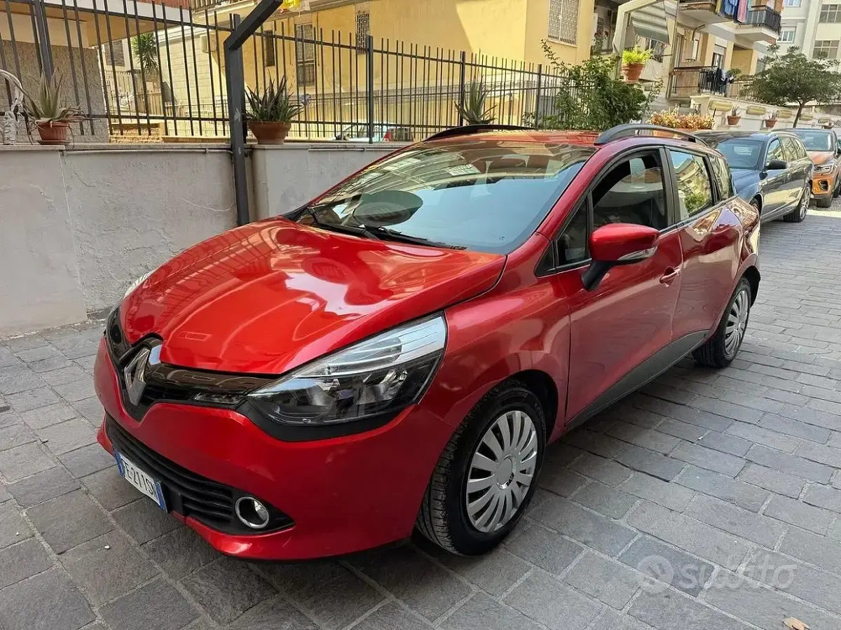 Usata Renault Clio 75 CV (55 kW) 2016 Rosso Station wagon