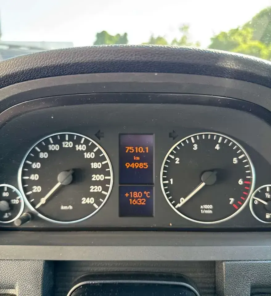 Usata Mercedes A150 Elegance 95 CV (69 kW) 2008 Argento Monovolume