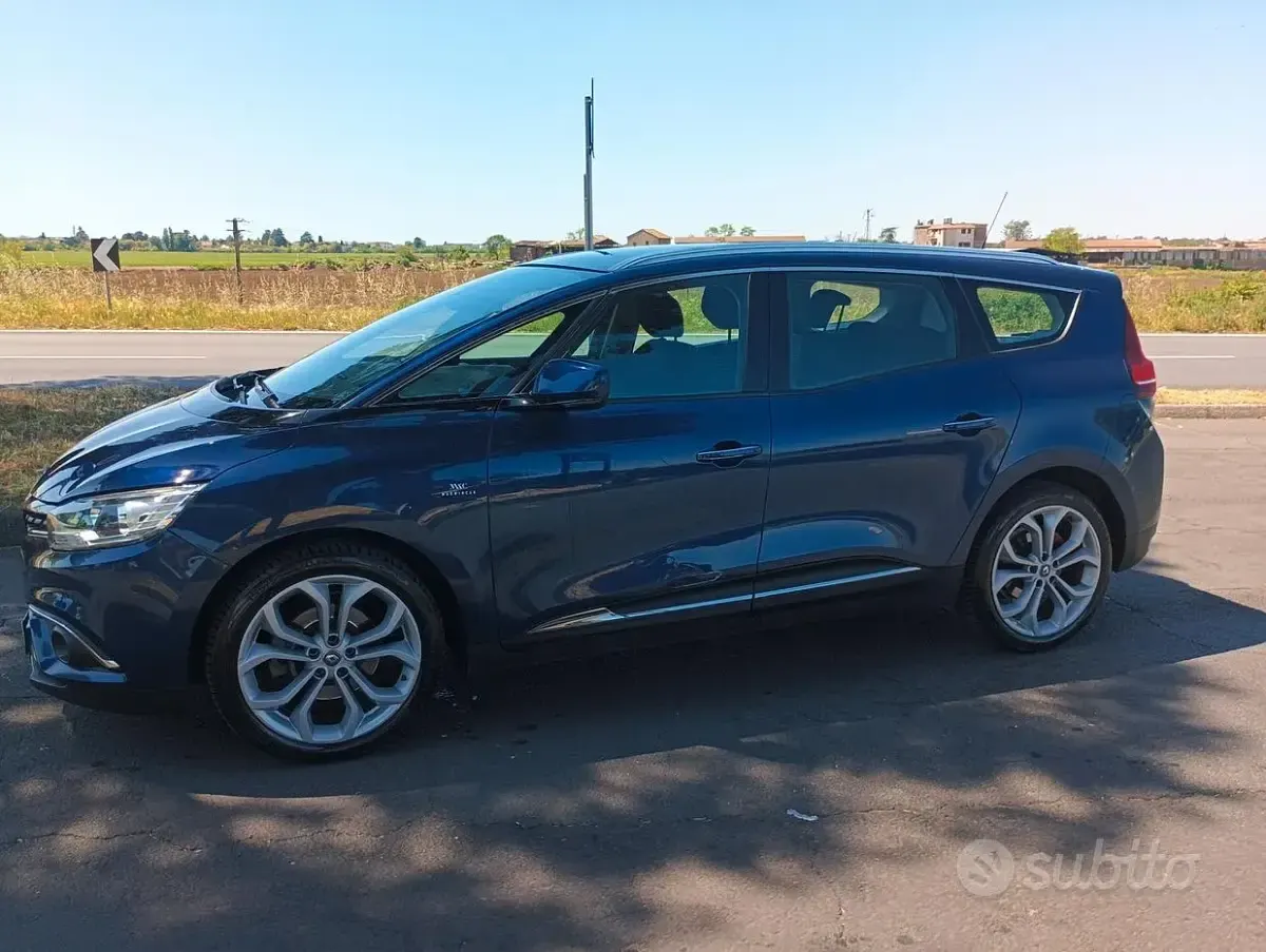 Usata Renault Grand Scénic IV 110 CV (80 kW) 2017 Blu Monovolume